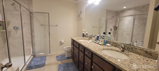Building Photo - 6 Begonia Ln