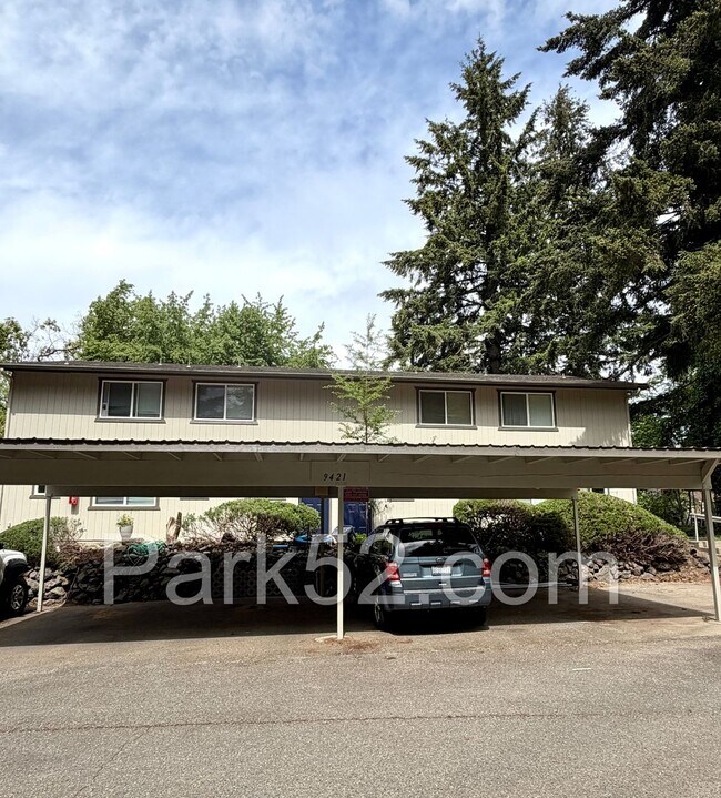 Foto del edificio - Updated 2 Bedroom University Place Townhome