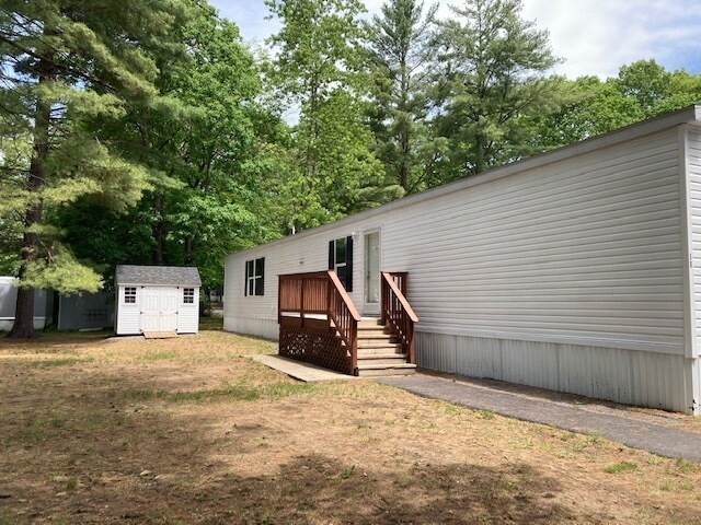 Building Photo - 50 White Birch Est