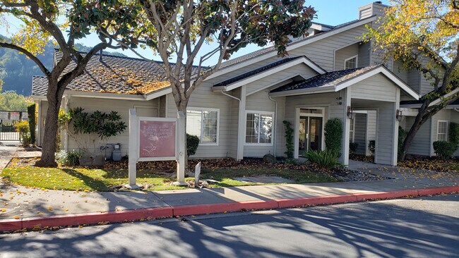 Foto del edificio - 7520 Canyon Meadow Cir