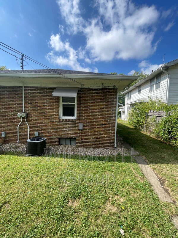 Building Photo - Emerson Avenue 841
