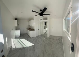 Building Photo - 5149 Arlington Ave