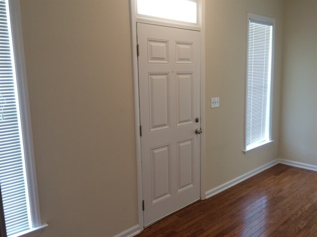 Building Photo - 121 Haywood Lane