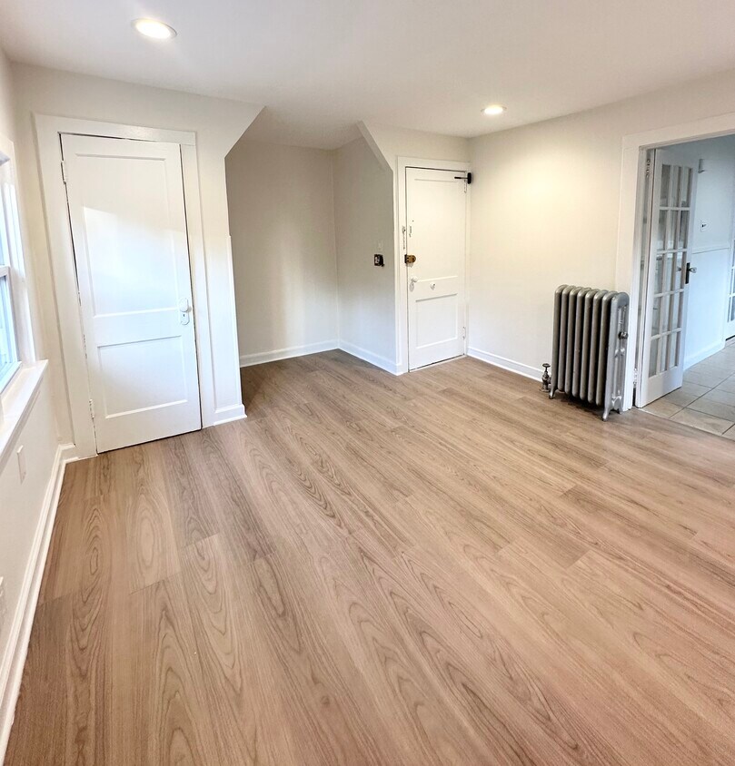 Primary Photo - 75 Willowdale Ave