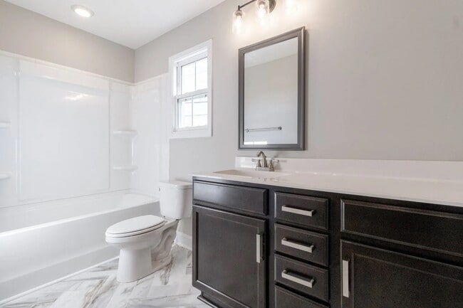 Building Photo - 205 Notgrass Rd