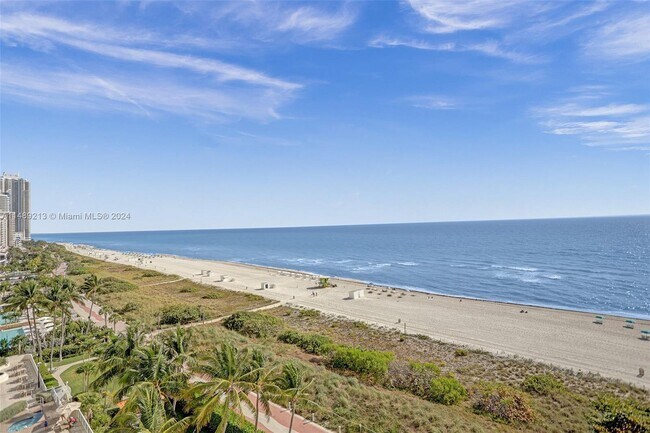Building Photo - 5701 Collins Ave