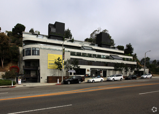 Building Photo - Rockwell at PCH