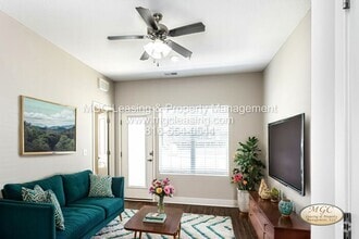 Building Photo - 5741 NE 80th Terrace