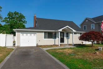 Building Photo - 9 Clifton Dr