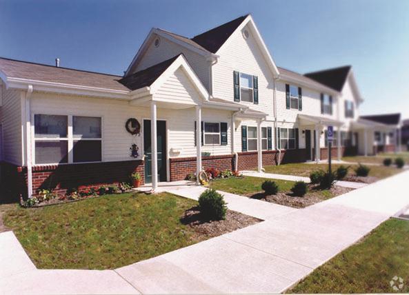 Foto principal - Pine Crossing Apartments