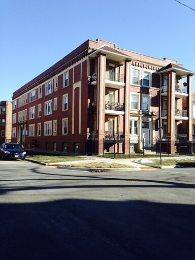 Building Photo - 243-245 N Mason Ave