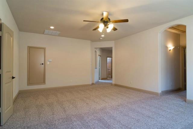 Building Photo - 1021 Taylor Dr