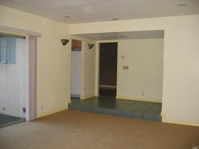 Building Photo - 108 Montego Key