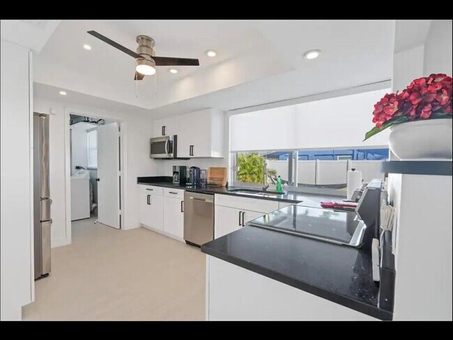 Foto del edificio - 5040 NE 22nd Ave
