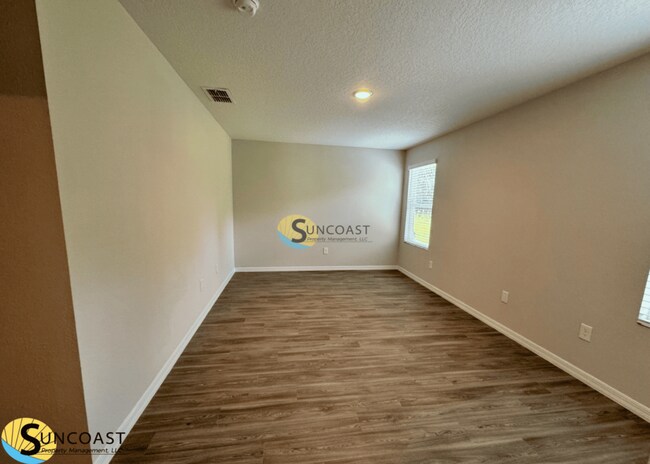 Foto del edificio - 4251 Spring Park Rd