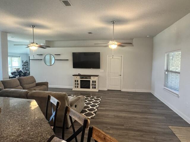 Building Photo - 5746 Periwinkle Ln