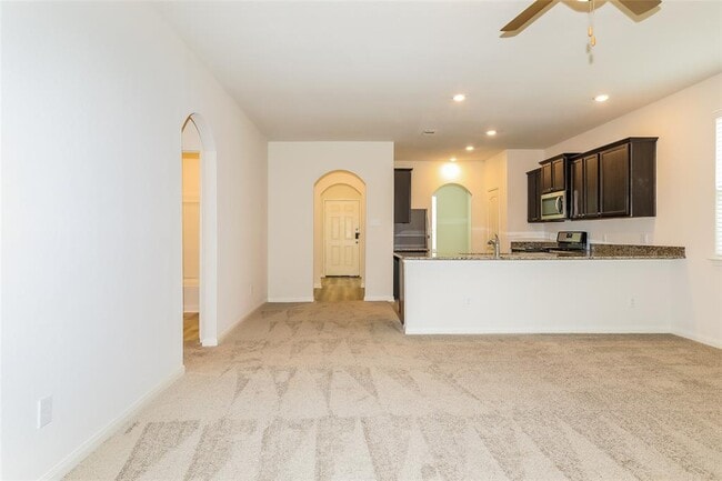 Building Photo - 26857 Steinbeck Dr