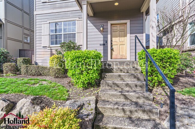 Foto del edificio - Price just Lowered!!  Great Craftsman home...