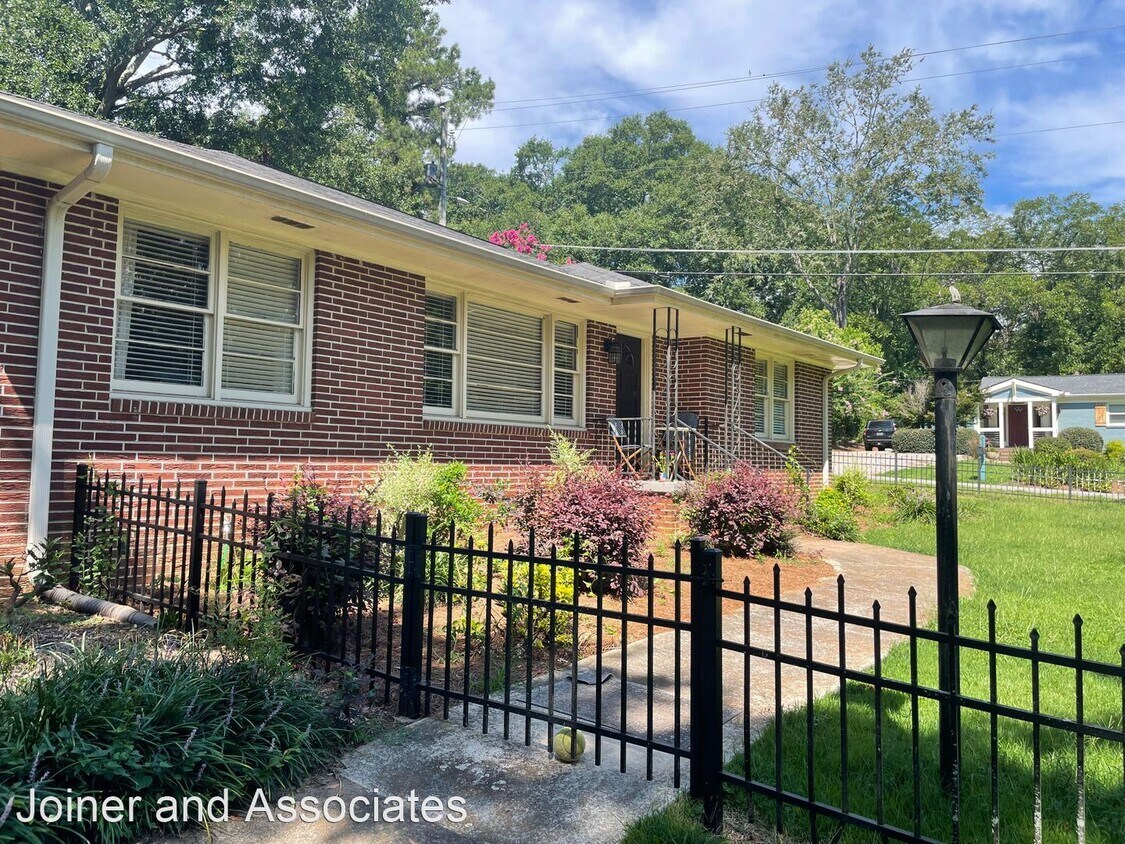 Primary Photo - 3 br, 2.5 bath House - 185 Crestview Circle