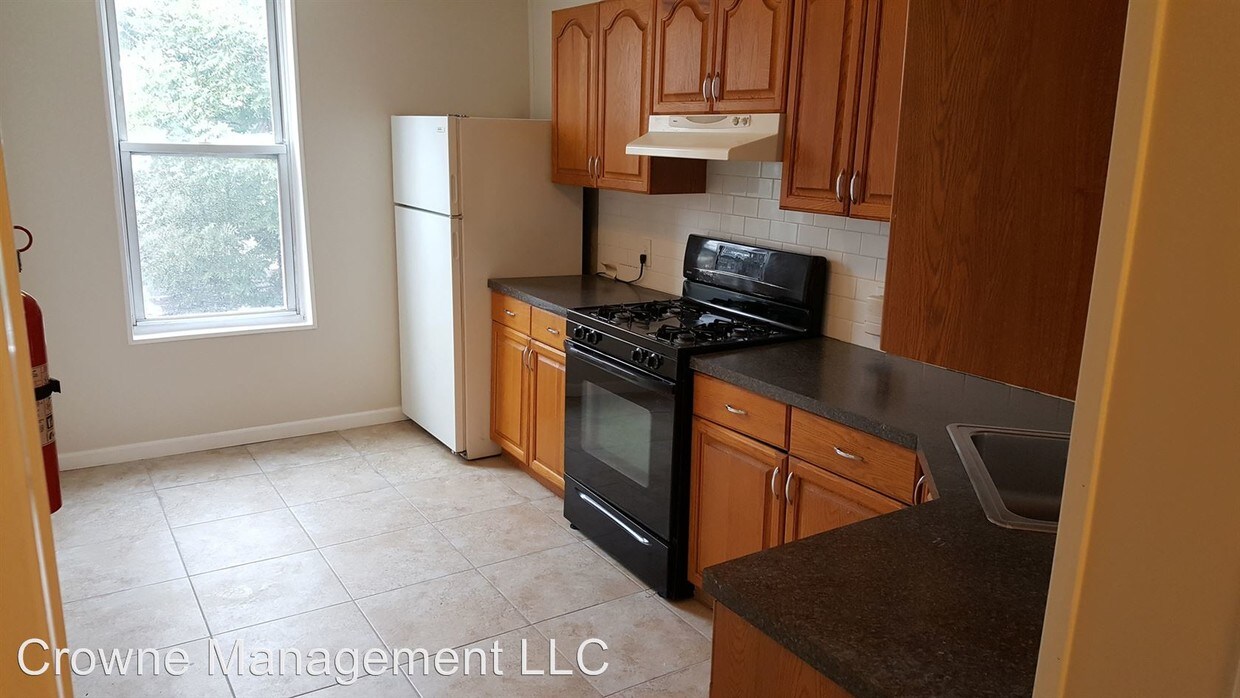 113 Clarke Ave, Jersey City, NJ 07304 Condo for Rent in Jersey City