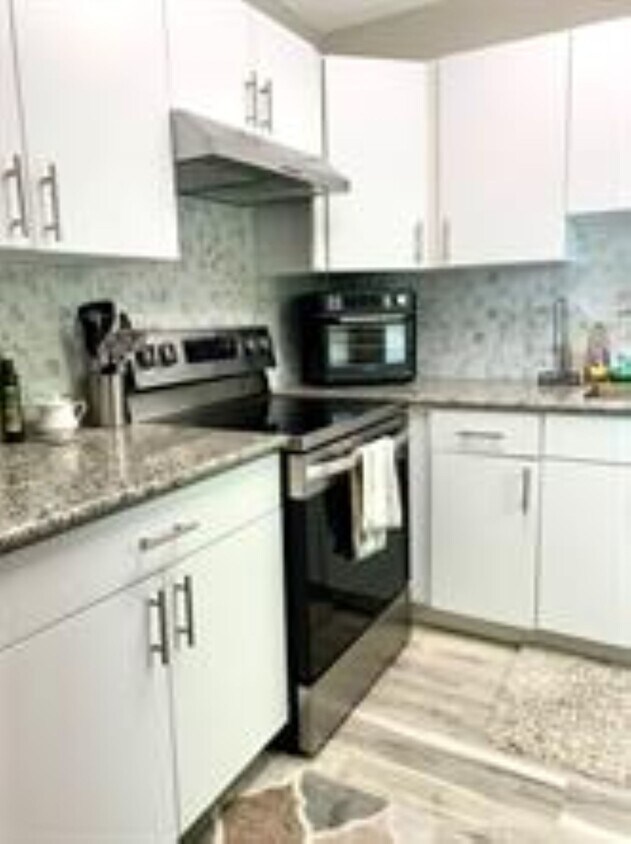 Foto principal - 2555 NE 11th St