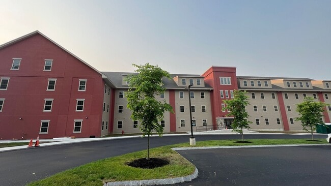 Interior Photo - Fownes Mill-Large Rooms-Heated Garage-Welc...