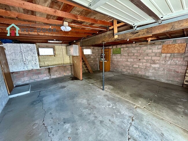 Foto del edificio - Spacious 3 Bed, 1 Bath Home – Pet Friendly...