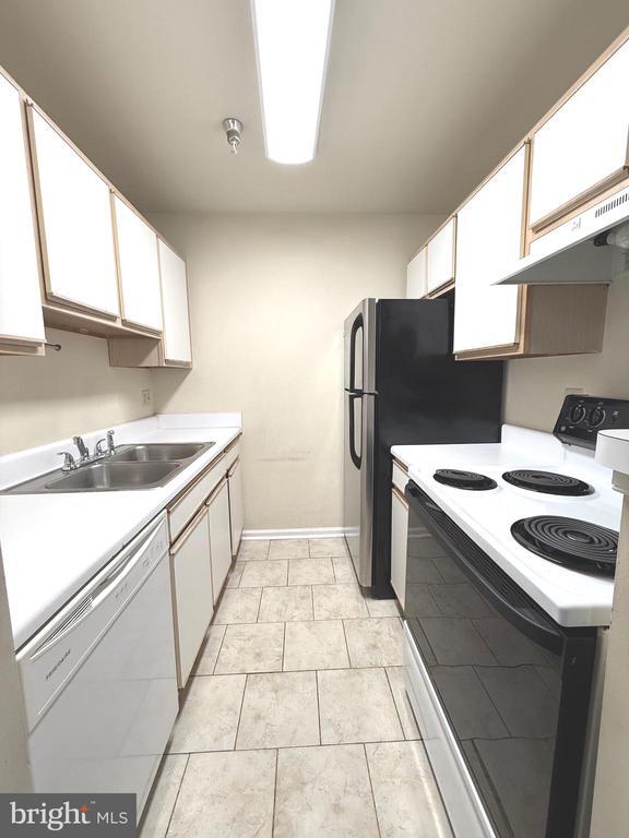 Foto del edificio - 32 White Pine Cir