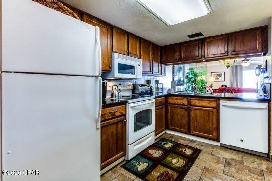 Building Photo - 4425 Thomas Dr