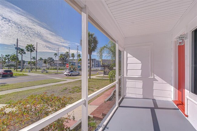 Building Photo - 5737 Shore Blvd S