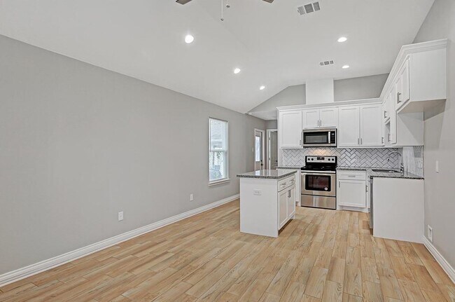 Foto del edificio - 5217 Sherman St