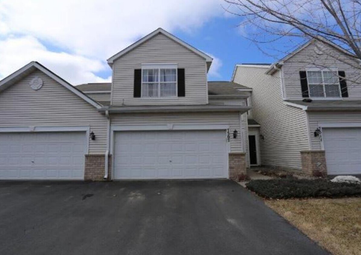 7500 Derby Ln, Shakopee, MN 55379 House for Rent in Shakopee, MN