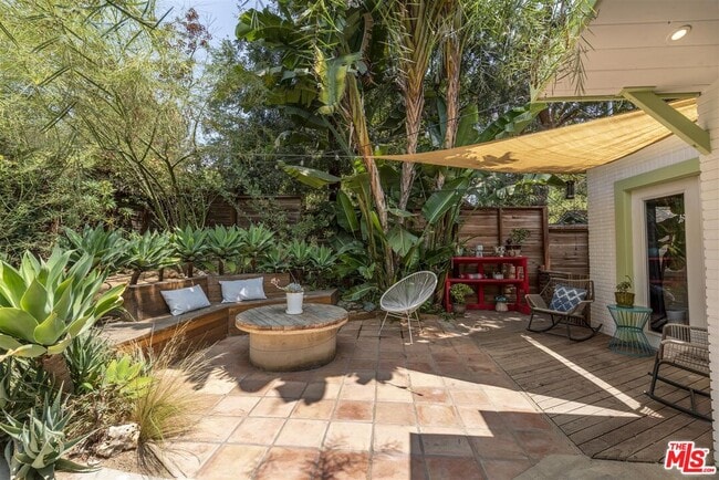 Foto del edificio - 1936 N Alvarado St