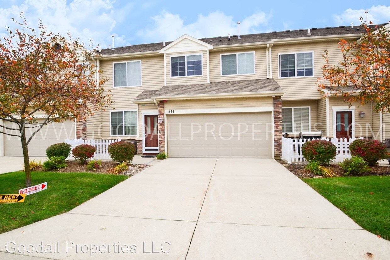 Primary Photo - 3 br, 2.5 bath House - 577 Villa Ct.