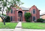 Foto principal - 705 Pine Lakes Dr