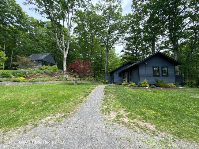 Building Photo - 535 Mink Hollow Rd