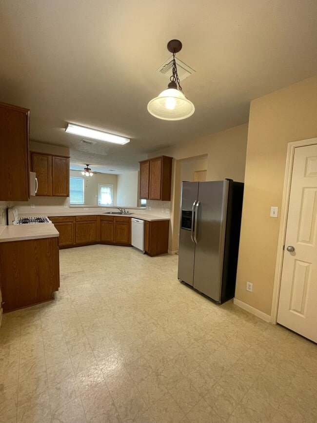 Foto del edificio - 2910 Meadowglen Cove