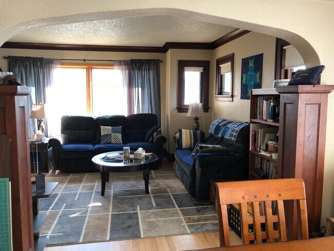 Living Room - 1031 S 76th St