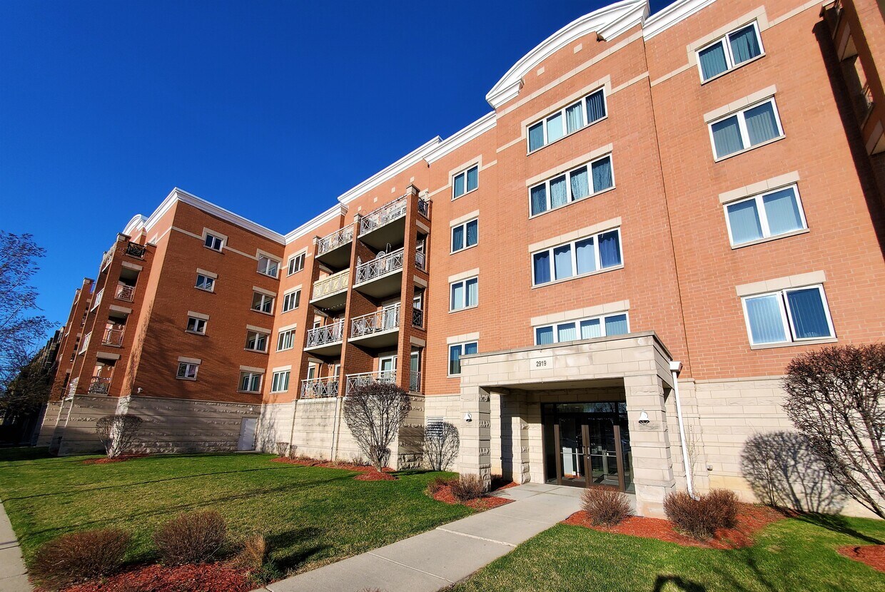 2919 N Harlem Ave Unit 313, Chicago, IL 60707 Condo for Rent in Chicago, IL