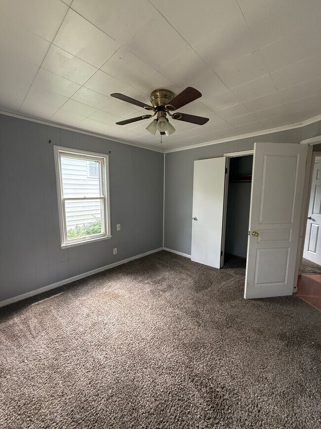 Foto del edificio - 2 bedroom/1 bathroom house/1 car garage