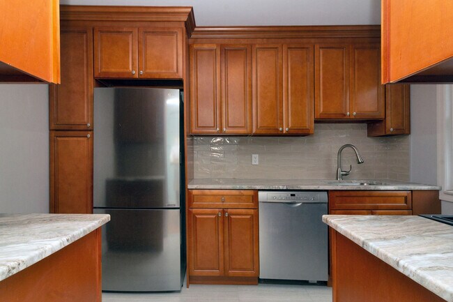 Foto del edificio - 115 E Clinton Ave