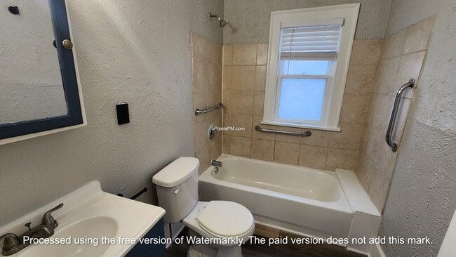 Foto del edificio - 2797 E 125th St