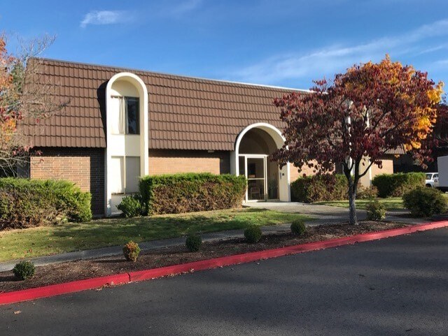 Exterior - 11004 NE 68th St