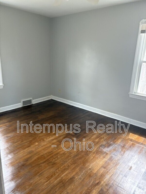 Foto del edificio - 2525 Ohio Ave