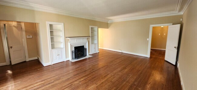 Building Photo - Wonderful home in Overlook!