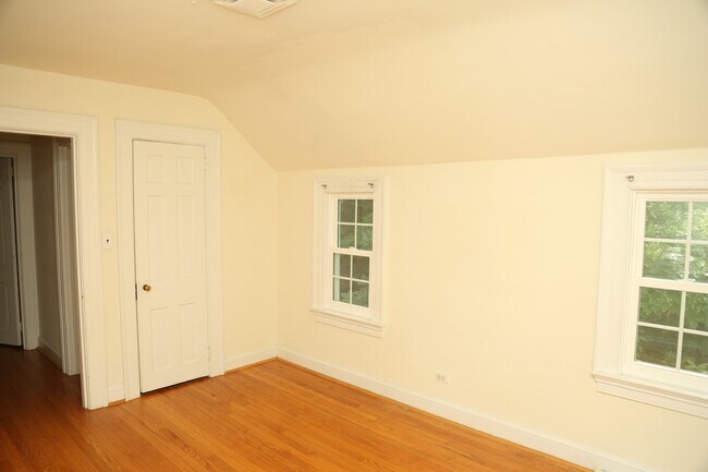 Foto del edificio - 1313 Hilltop Road