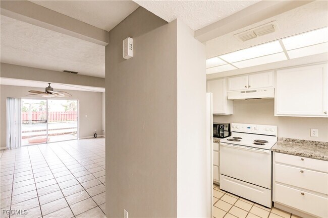 Foto del edificio - 1123 SW 48th Terrace