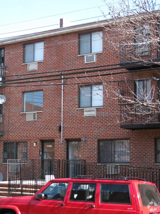 Primary Photo - 5205 90th St