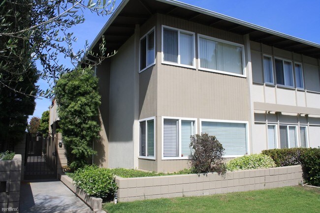 Building Photo - 2 br, 1 bath Condo - 1700 Westcliff Drive
