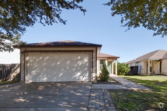 Building Photo - 230 Beech Dr